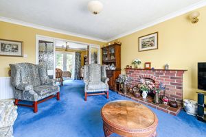 Lounge- click for photo gallery